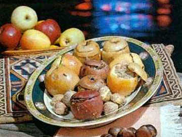 Alma dolmasi - Stuffed apples